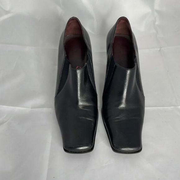 NINE WEST Black Square Toe Bootie Shoes Leather Heel High Vamp Witchy Size 7.5 - Picture 3 of 13